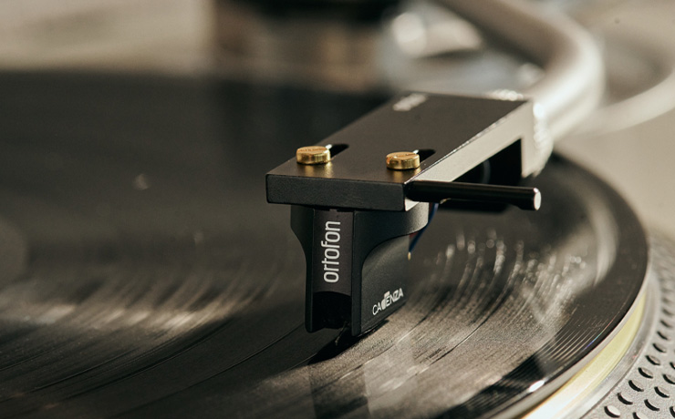 Ortofon Cadenza Black cartridge playing a record