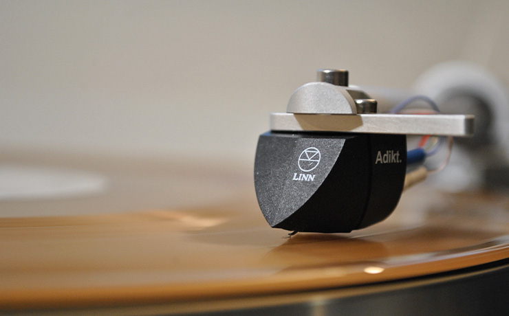 Linn Adikt cartridge playing a record