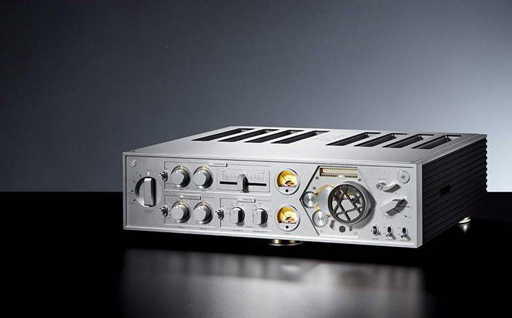 HiFi Rose RA180 integrated amplifier on a dark table