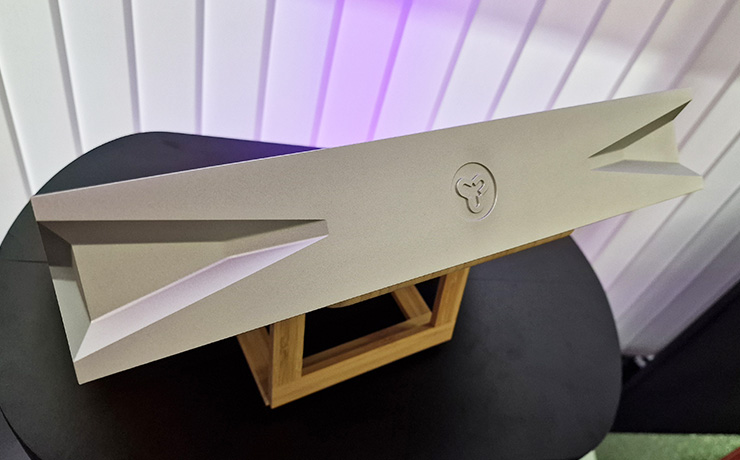 The Kudos Sigao drive propped on a wooden stand