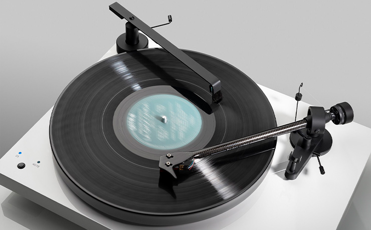 Project Sweep-IT E on a turntable cleaning a record