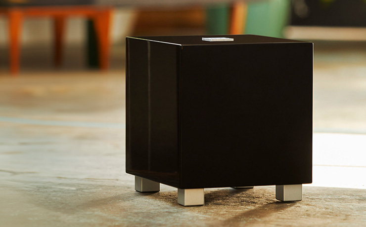 REL Tzero MKIII on a wooden floor