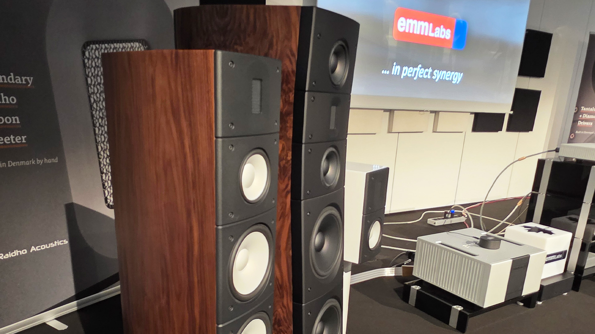 A pair of floorstanding speakers at the front of the Raidho speakers