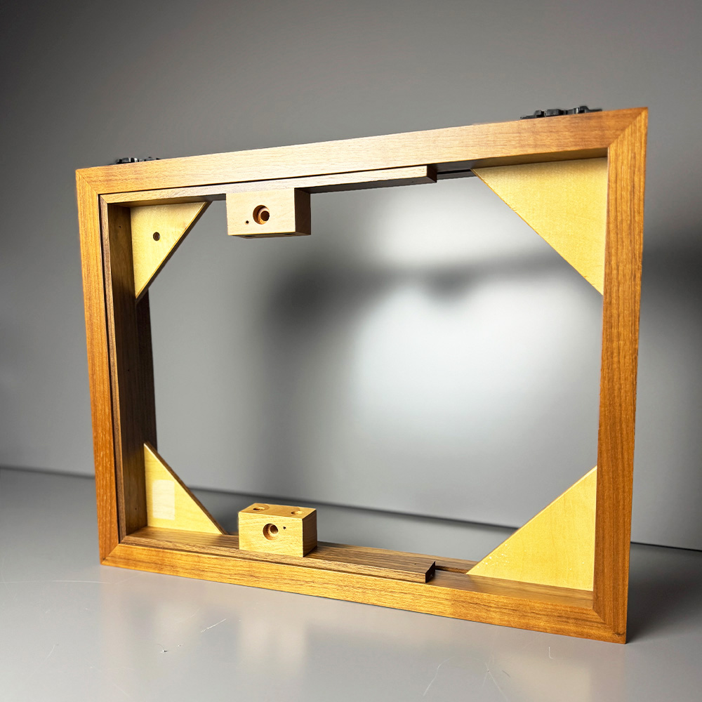 Linn LP12 Walnut Plinth - Walnut