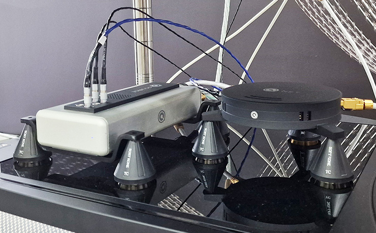 Sort Kone in action with a QNET network switch and a QBASE